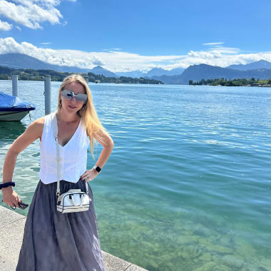 Heidi - Traveling Blondie | Travel Creator and Experience Curator